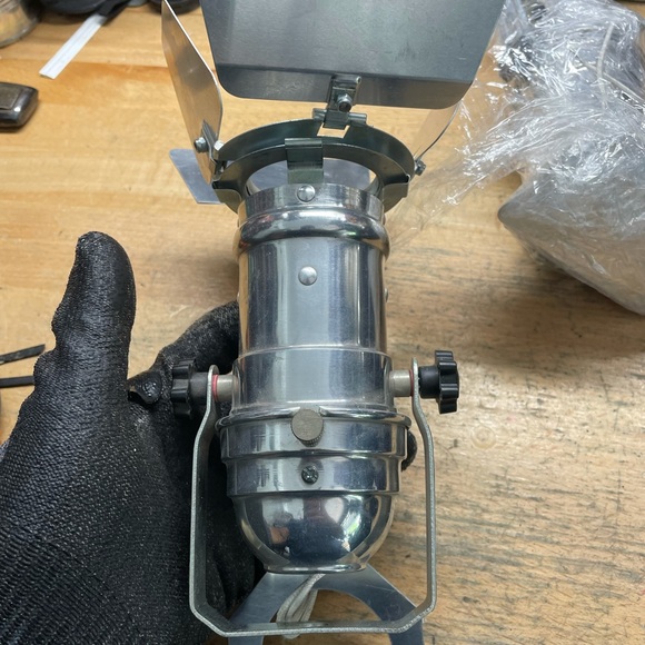 Par 16 studio light new 
With accessories - Picture 9 of 9